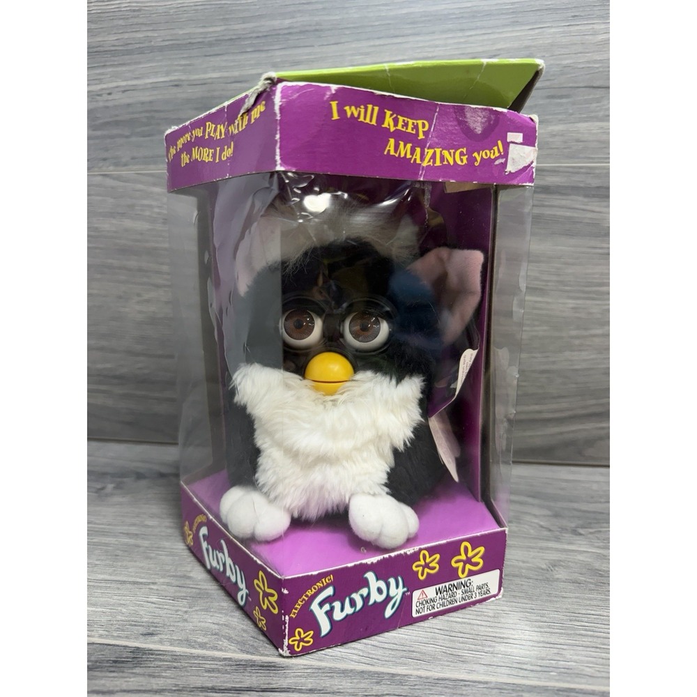 1998 Tiger Electronics Skunk Furby Black White Tuxedo 70-800 Brown Eyes Box